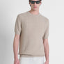 JERSEY REGULAR FIT DE ALGODÓN SUAVE CON INSIGNIA METÁLICA