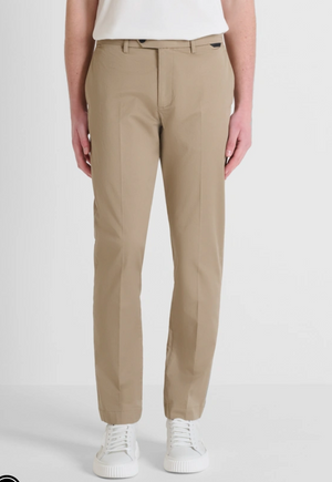 PANTALÓN “MARK” SLIM FIT DE SARGA DE ALGODÓN ELÁSTICO