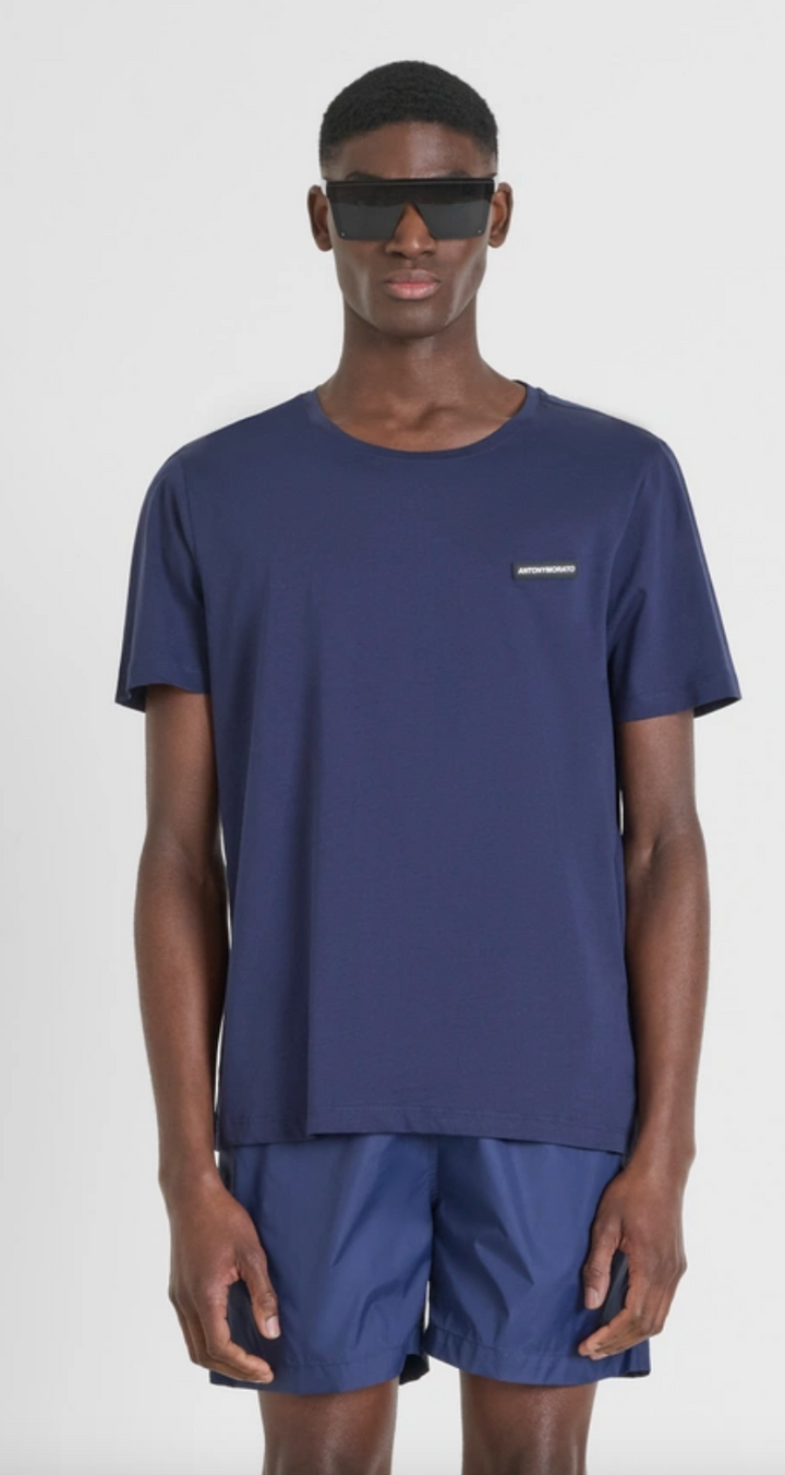 T-SHIRT  REGULAR FIT EN TEJIDO DE ALGODÓN CON PARCHE DE GOMA CON EL LOGOTIPO