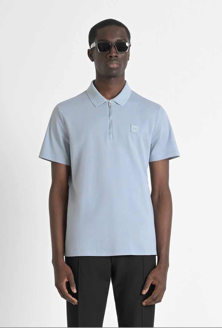 POLO REGULAR FIT DE PUNTO DE ALGODÓN 100 % CON PARCHE COSIDO Y MONOGOTIPO EN CONTRASTE