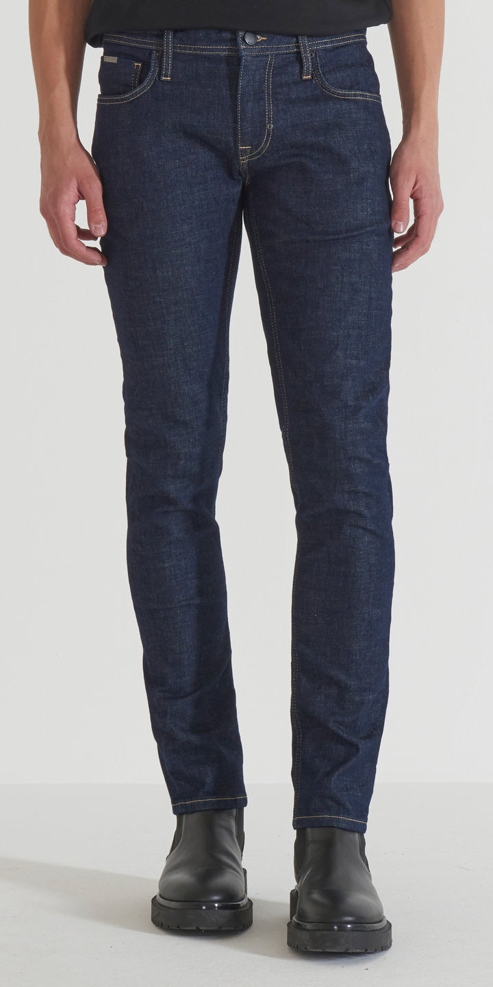 JEANS OZZY TAPERED FIT IN AUTHENTIC BLUE DENIM