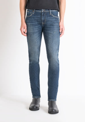 JEANS OZZY TAPERED FIT IN VINTAGE OVERDYED BLUE DENIM