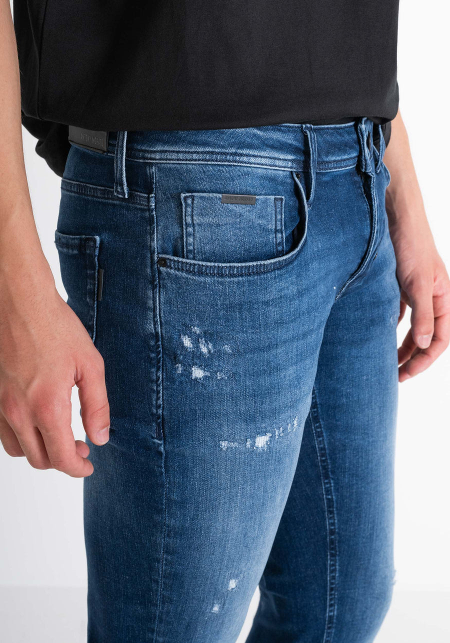 JEANS OZZY TAPERED FIT IN POWER STRETCH BLUE DENIM