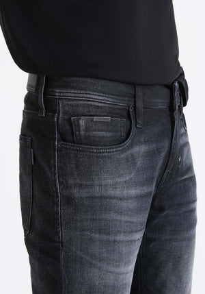 JEANS OZZY TAPERED FIT IN COATED BLACK BLACK DENIM