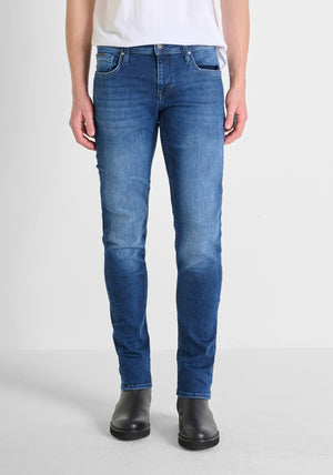 JEANS «OZZY» TAPERED FIT EN AZUL
