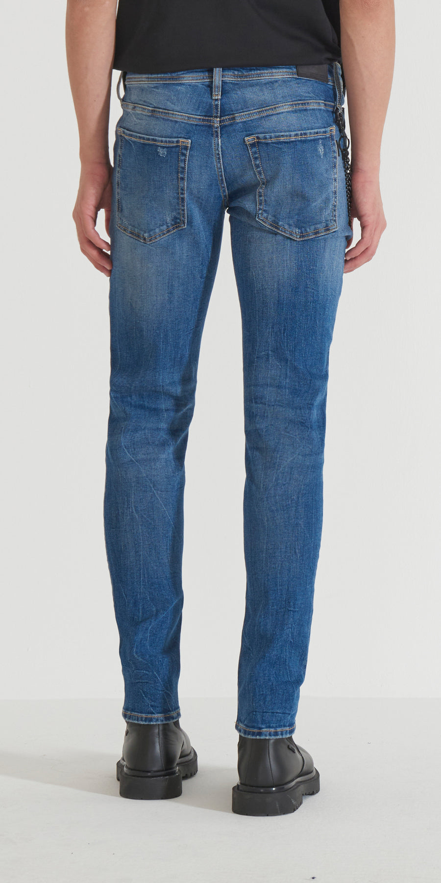 JEANS "IGGY" TAPERED FIT IN BLUE DENIM
