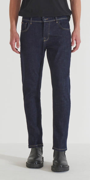 JEANS KURT COMFORT TAPERED FIT IN AUTHENTIC BLUE DENIM