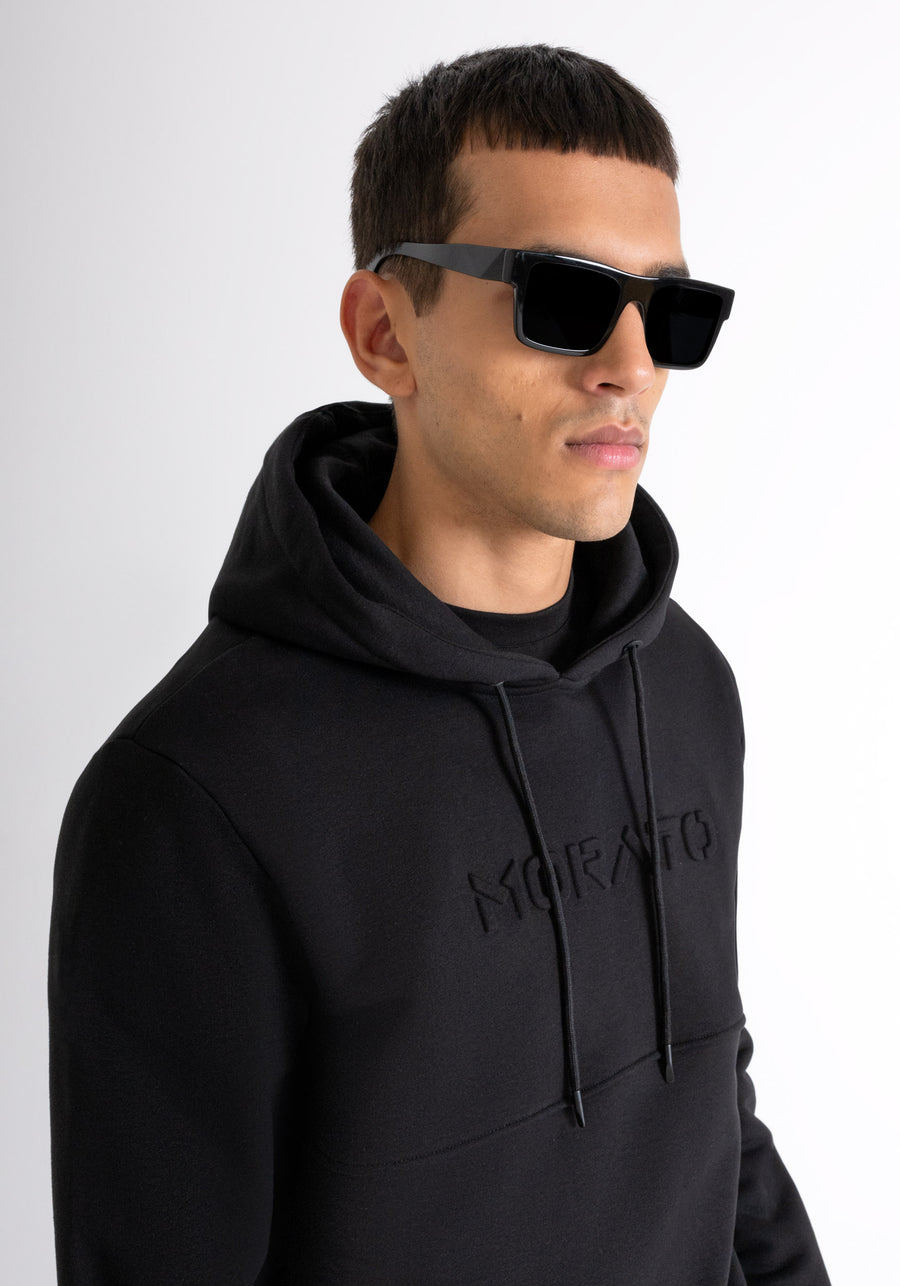 HOODIE CON CAPUCHA RELAXED FIT DE TEJIDO SOSTENIBLE