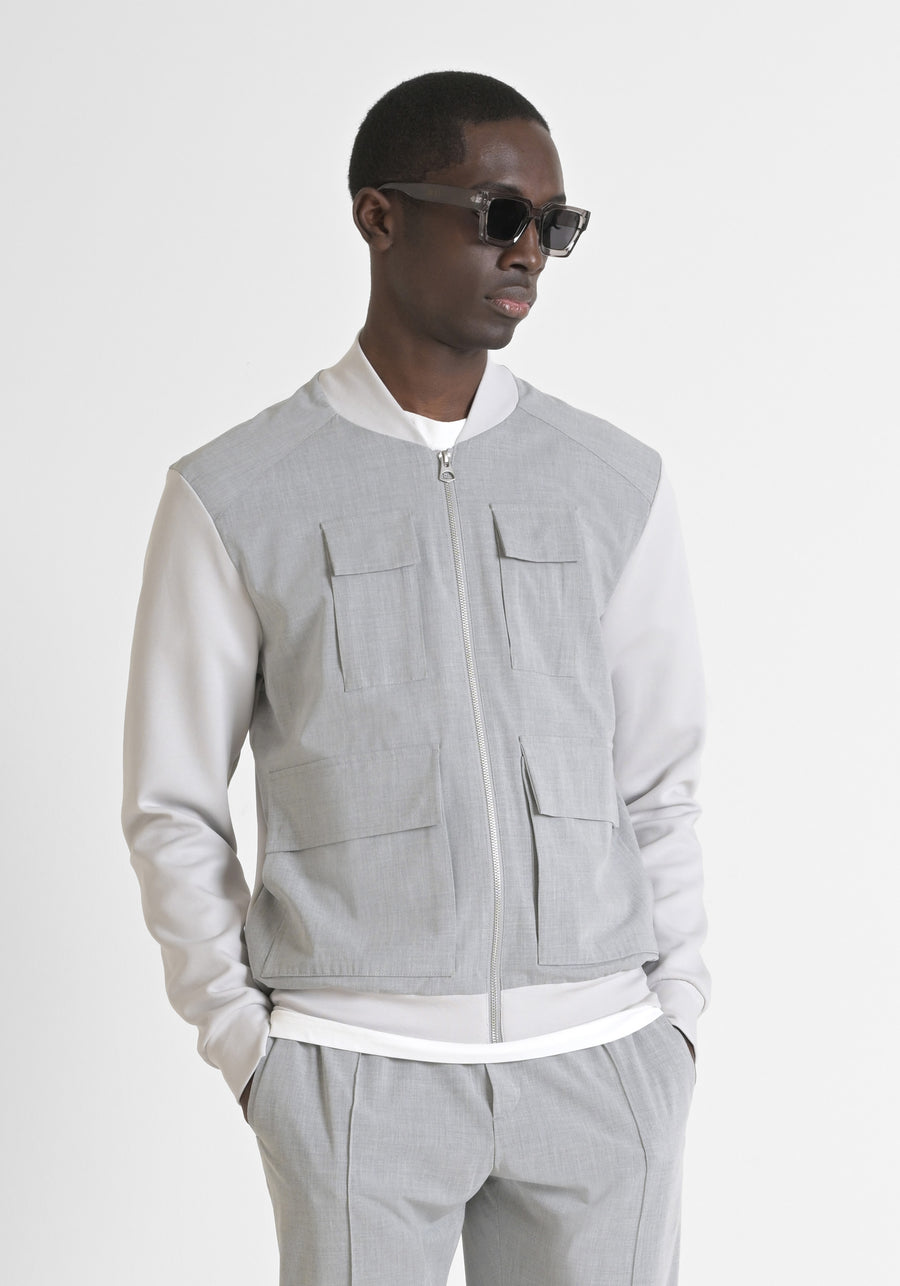SUDADERA REGULAR FIT EN MEZCLA DE ALGODÓN Y VISCOSA ELÁSTICA