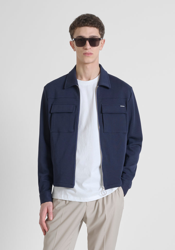 CHAQUETA SLIM FIT DE MEZCLA DE PIQUÉ DE ALGODÓN CON CUELLO Y CREMALLERA