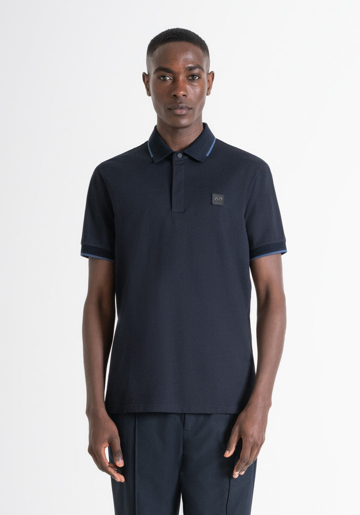 POLO REGULAR FIT DE PIQUÉ DE ALGODÓN Y CON LOGOTIPO RESALTADO