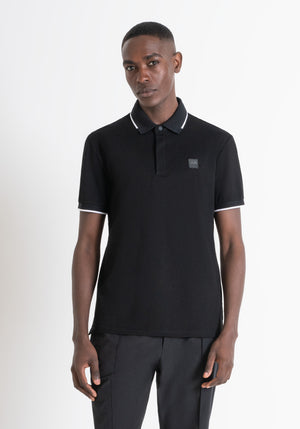 POLO REGULAR FIT DE ALGODÓN Y CON LOGOTIPO RESALTADO