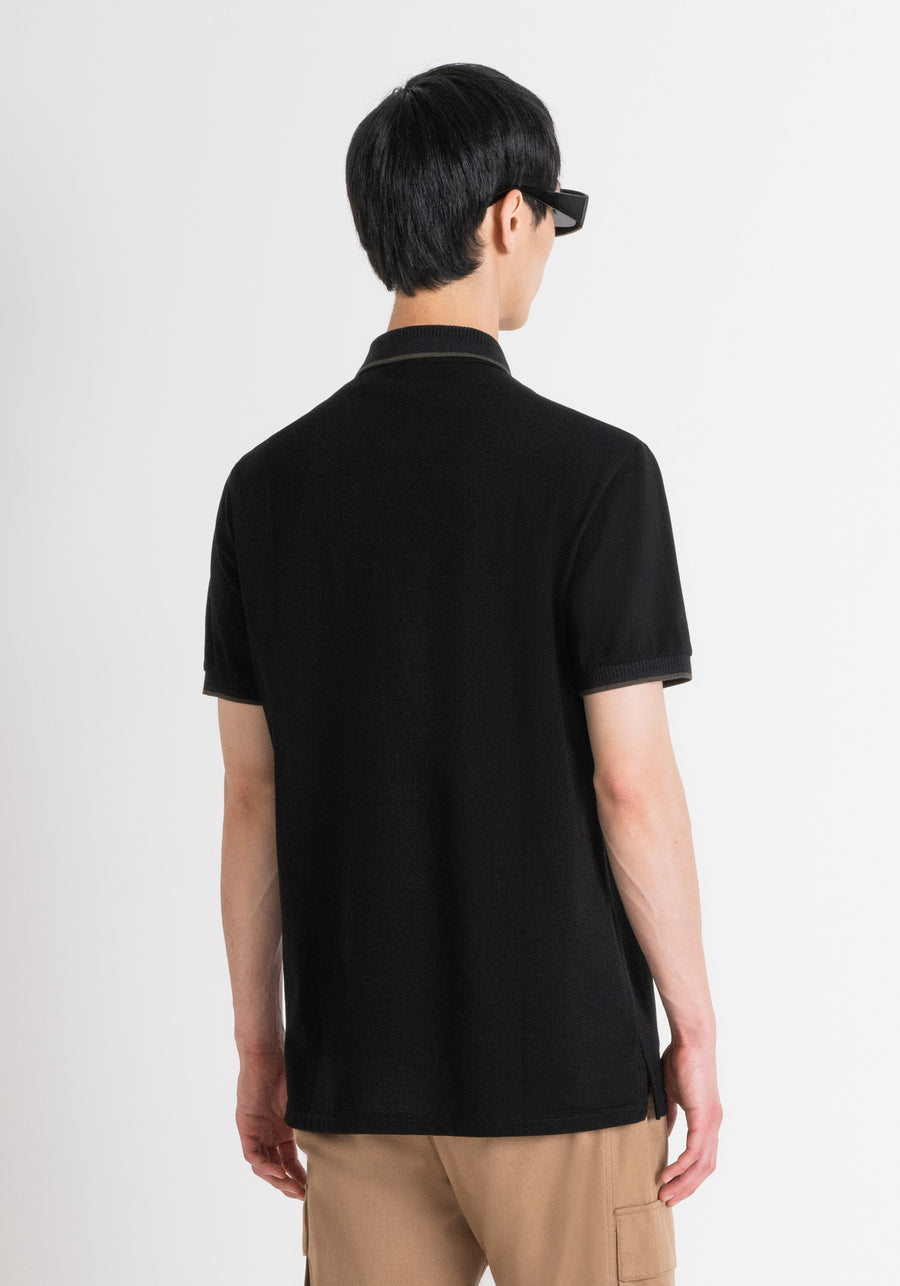 POLO REGULAR FIT DE ALGODÓN NEGRO CON LOGOTIPO