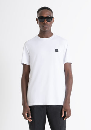 T-SHIRT REGULAR FIT DE TEJIDO BLANCO DE ALGODÓN CON LOGO METÁLICO