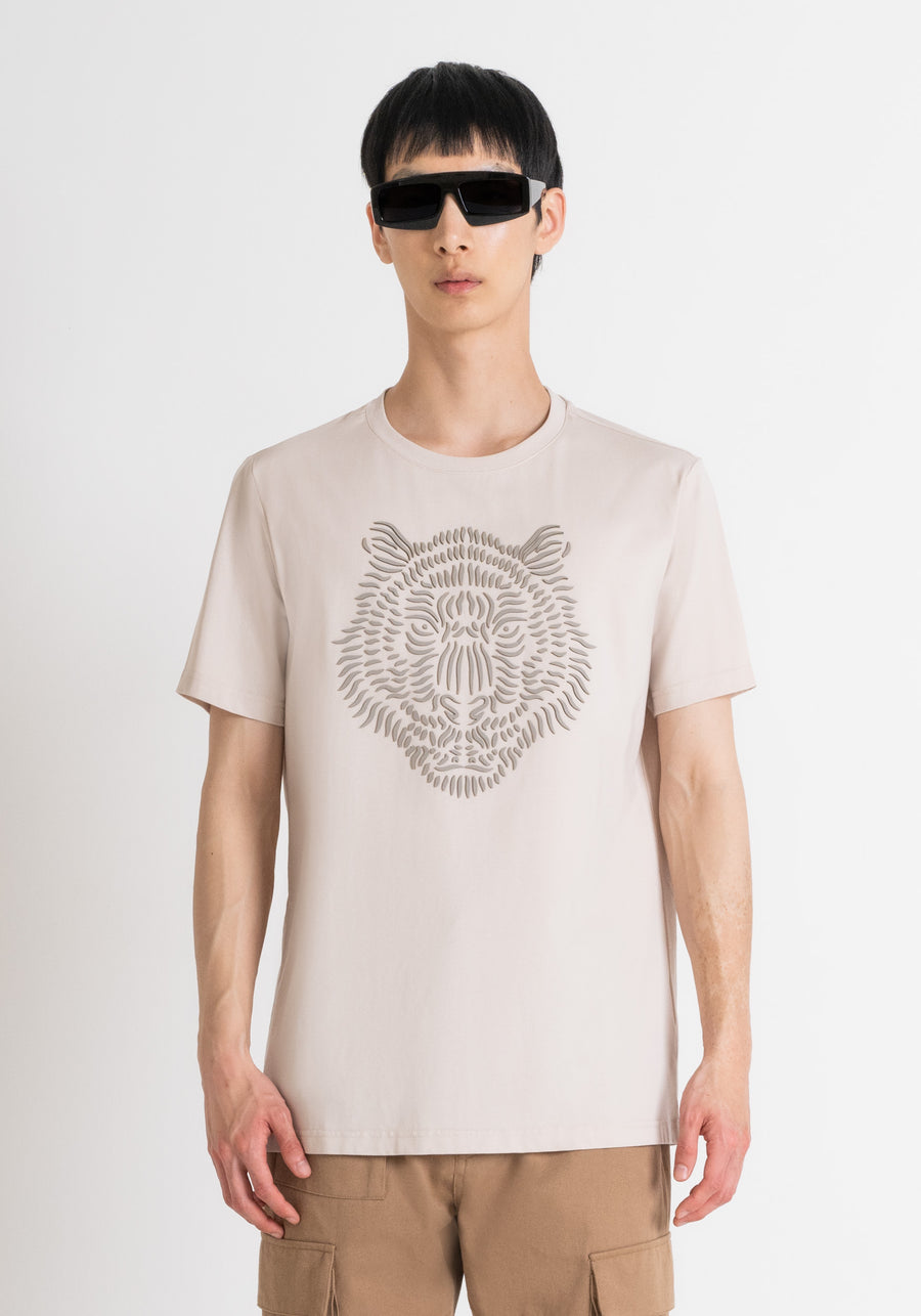 T-SHIRT REGULAR FIT BLANCA DE TEJIDO DE JERSEY DE ALGODÓN CON ESTAMPADO DE TIGRE DE GOMA