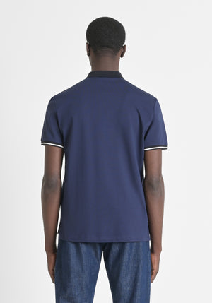 POLO REGULAR FIT DE ALGODÓN 100 % CON CREMALLERA Y PARCHE CON LOGOTIPO EN EL PECHO