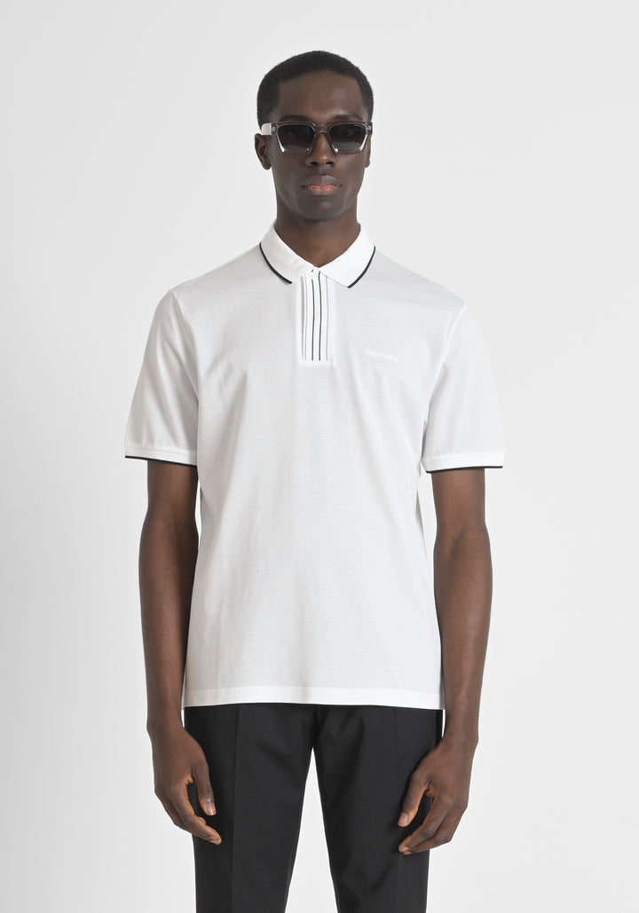 POLO REGULAR FIT 100% ALGODON CON LOGOTIPO AL LADO DEL CORAZON