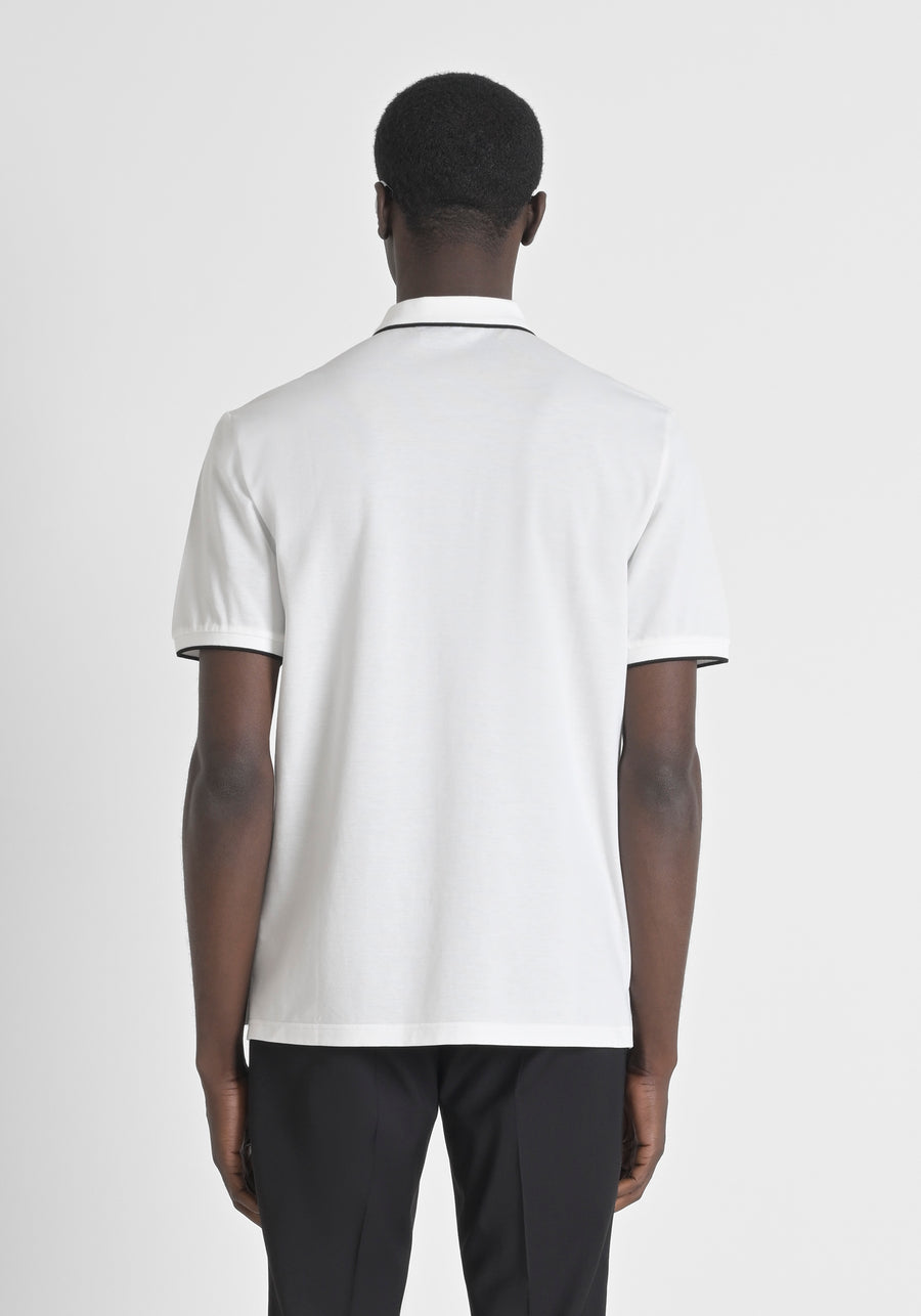 POLO REGULAR FIT 100% ALGODON CON LOGOTIPO AL LADO DEL CORAZON