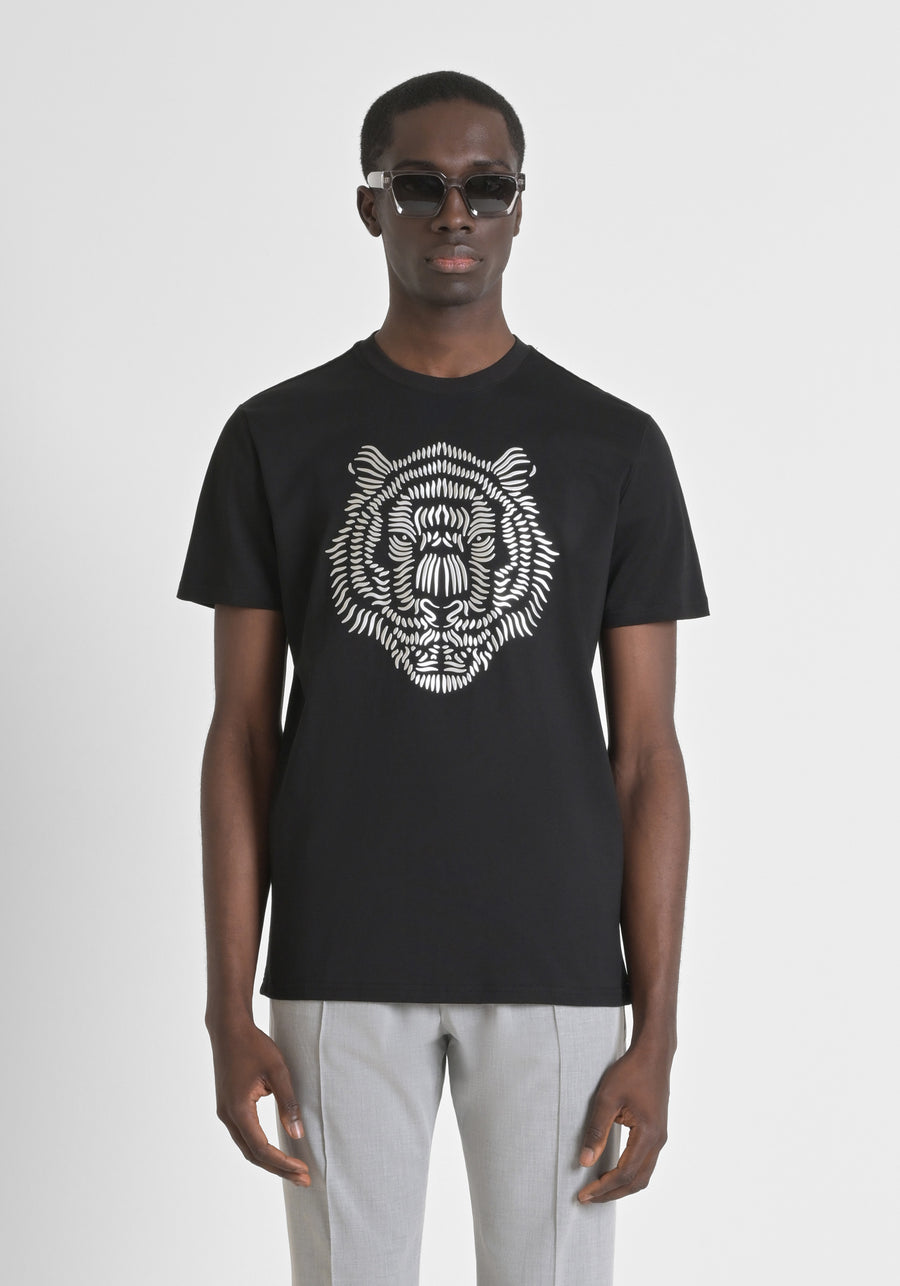 T-SHIRT REGULAR FIT 100% ALGODON CON ESTAMPADO DE TIGRE