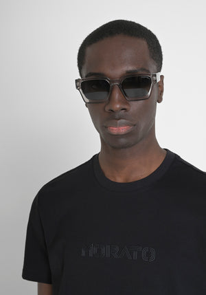 T-SHIRT REGULAR FIT DE PUNTO DE ALGODÓN 100 % CON CUELLO ACANALADO Y MONOGRAMA A JUEGO