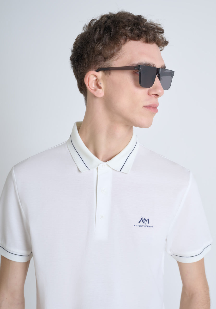 POLO REGULAR FIT DE PUNTO DE ALGODÓN CON PARCHE CON EL LOGOTIPO EN CONTRASTE