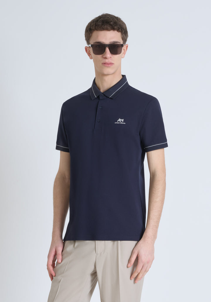 POLO REGULAR FIT DE PUNTO DE ALGODÓN CON PARCHE CON EL LOGOTIPO EN CONTRASTE