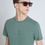 T-SHIRT REGULAR FIT DE ALGODÓN CON LOGOTIPO ESTAMPADO.