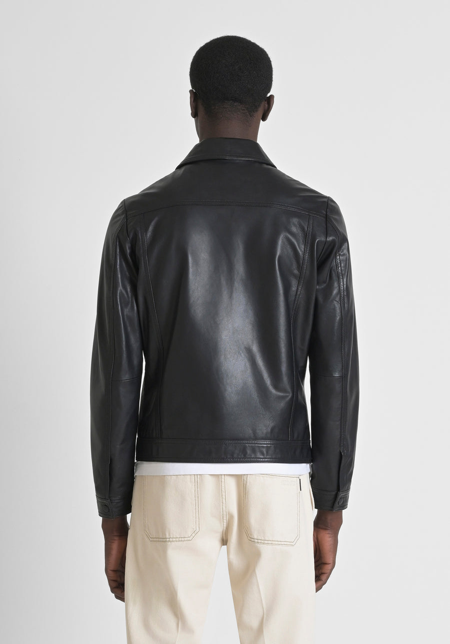 CHAQUETA SLIM FIT DE CUERO