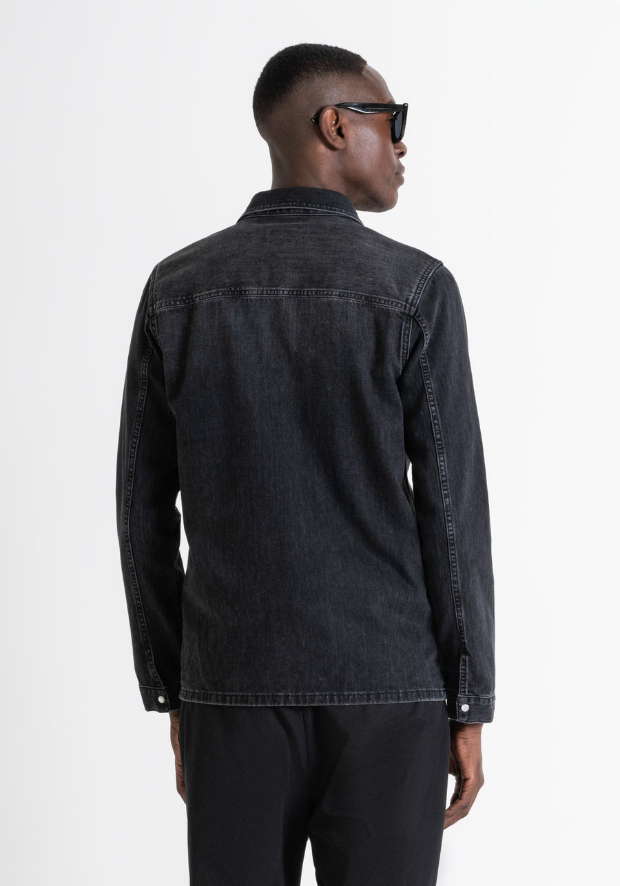 CAMISA REGULAR FIT EN DENIM NEGRO