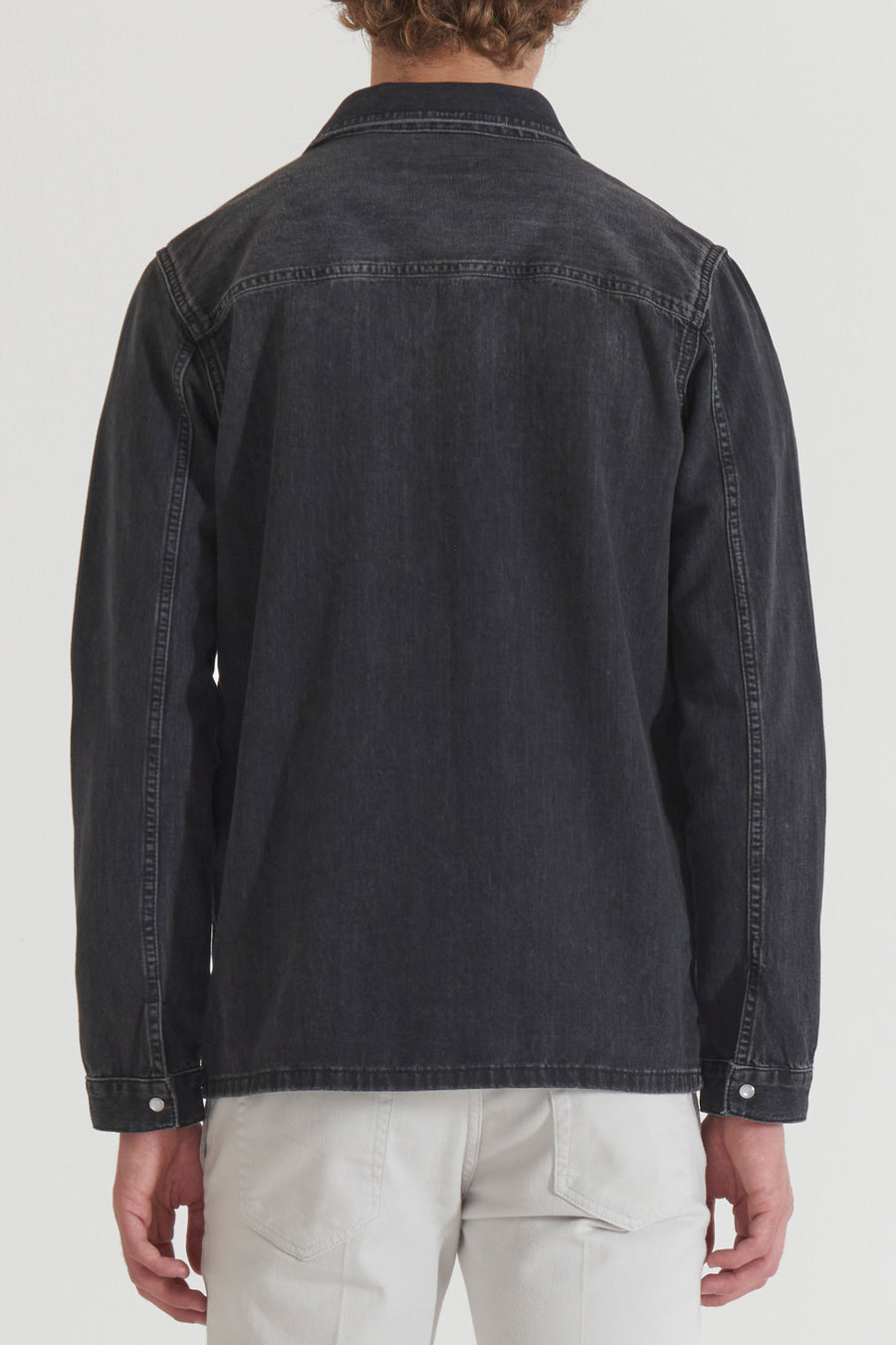 CAMISA REGULAR FIT EN DENIM NEGRO