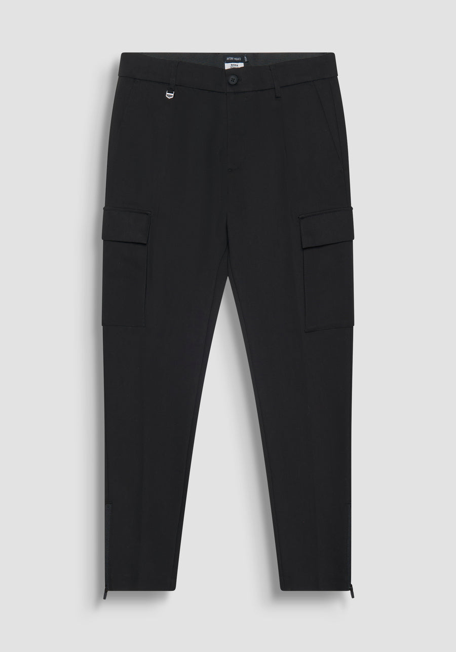 PANTALÓN VERDE MILITAR SKINNY FIT DE ALGODÓN ELÁSTICO