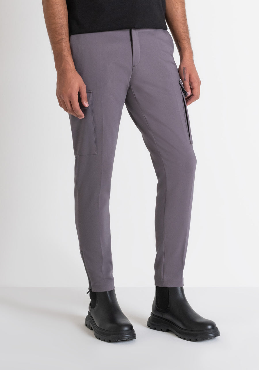 PANTALÓN GRIS SKINNY FIT DE ALGODÓN ELÁSTICO
