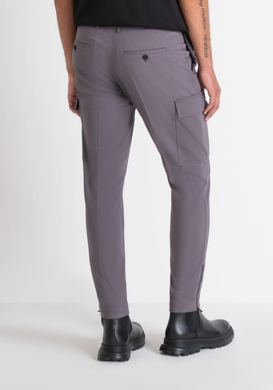 PANTALÓN GRIS SKINNY FIT DE ALGODÓN ELÁSTICO