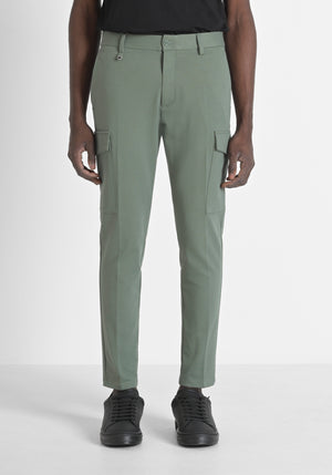 PANTALONES REGULAR FIT «NEIL» DE MEZCLA DE VISCOSA CON CORDÓN